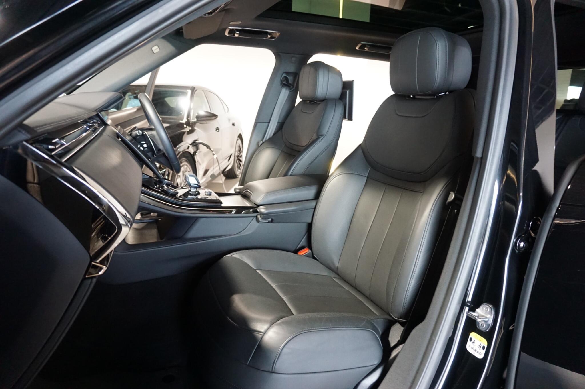 Land Rover Range Rover Sport 3.0 D300 MHEV Dynamic SE SUV 5dr Diesel Auto 4WD Euro 6 (s/s) (300 ps)